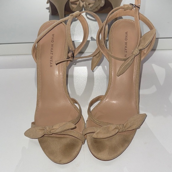 Who What Wear Beige Bow Heels - Picture 3 of 3